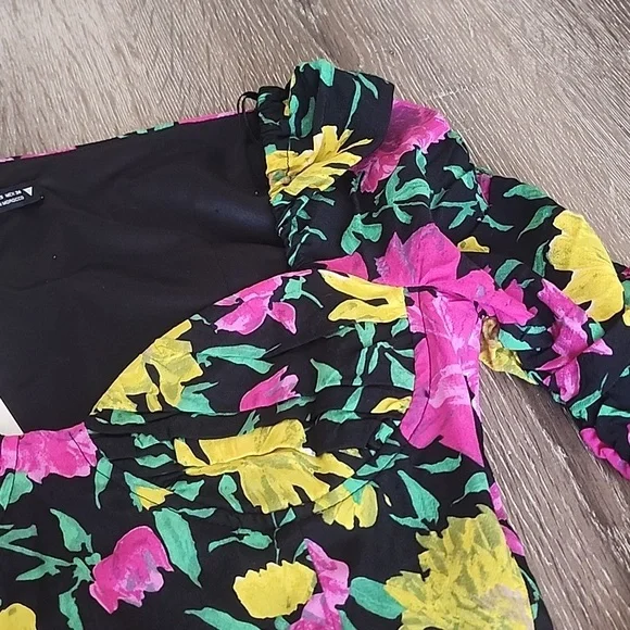 NEW! ZARA Long Sleeve Vibrant Floral Sweetheart Neckline Crop Top XS - Picture 6 of 11